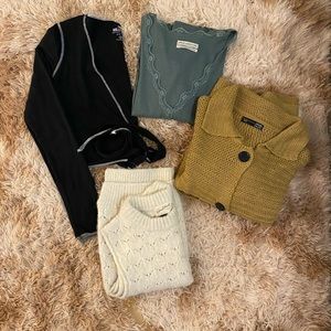 Package deal! 4 casual sweaters size S